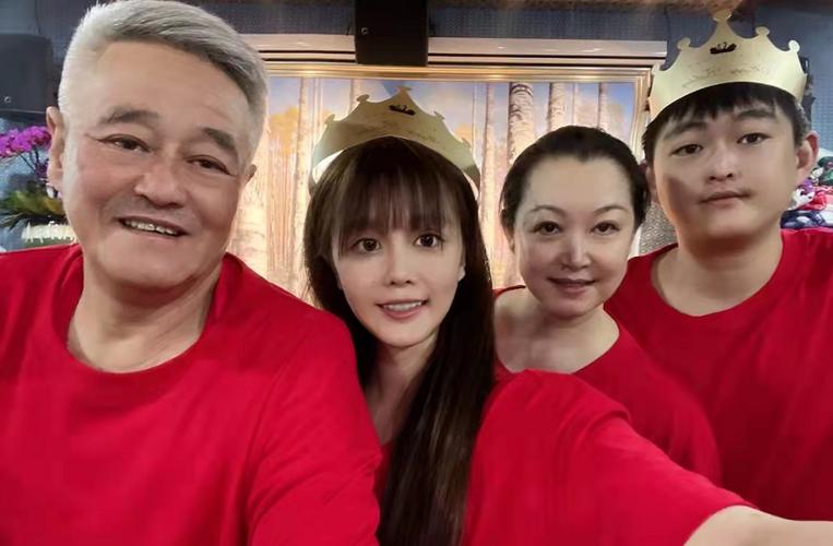 结婚仅4个月,赵本山女婿就藏不住了,偷花媳妇3000万给父母买房