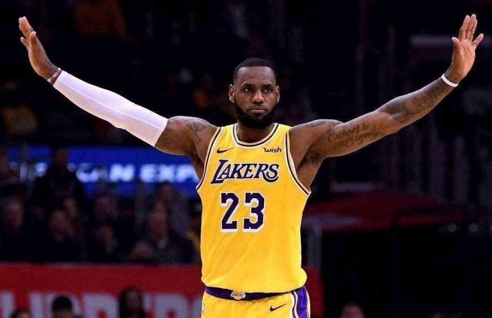 NBA各球隊最佳小前鋒（NBA現役最強小前鋒：詹姆斯只排第三！第二被譽為當代奧尼爾）