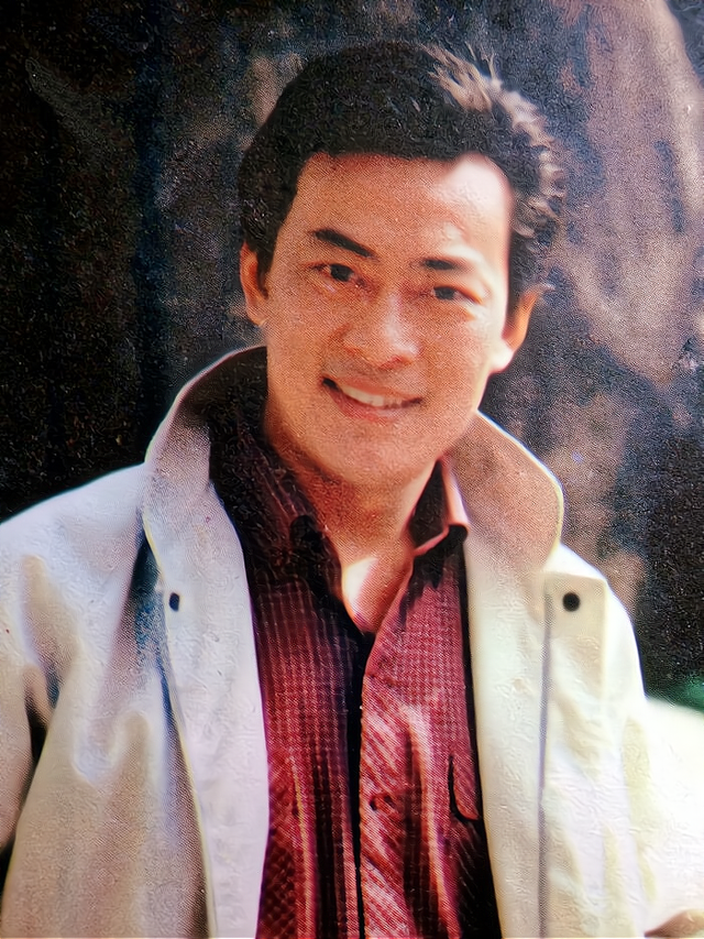 老戏骨王诗槐:离婚28年,带着患病儿子娶初恋,明星前妻现状如何