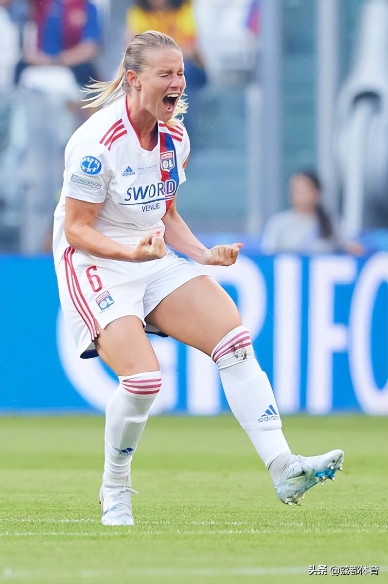 女足世界杯姬(当今世界上最好的50名女足球运动员)
