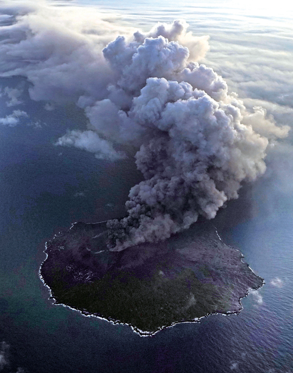 岩浆正大规模“膨胀”，喷火口增多近6倍，日本富士山恐将喷发？