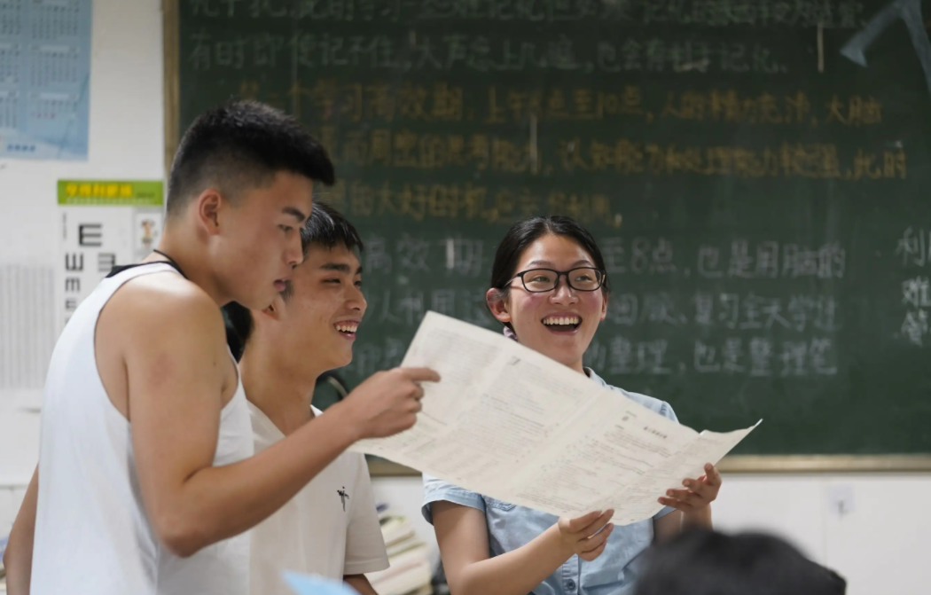 高考进入倒计时，22年考生要注意，考试难度或上涨，得早做准备