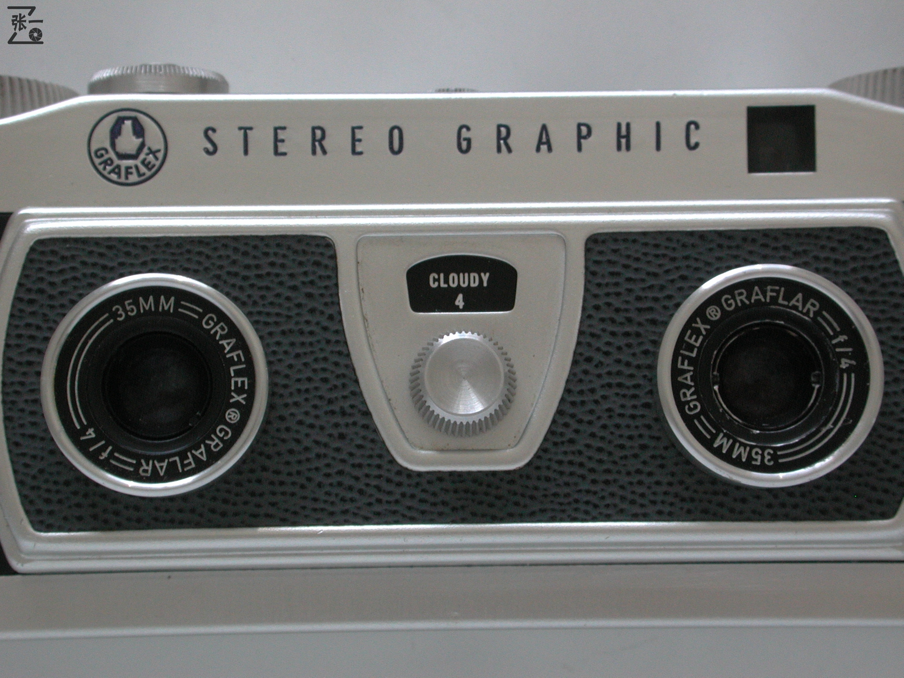 简单,却令我爱不释手的stereo graphic立体照相机!美国制造