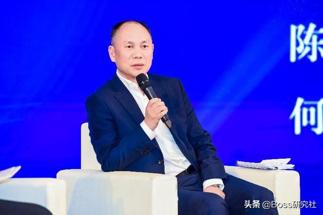 重庆富豪圈8大新人，坐拥财富390亿，一人靠离婚获得41亿资产