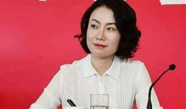 朱旭：2016年进万科，年薪849万，年终奖1000万，如今46岁仍未婚