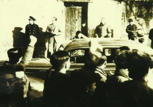 北大女生被美军强奸，全国50万人参与示威游行，高呼美军滚出中国