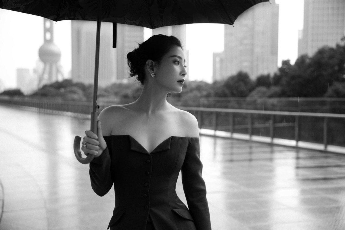 越老越有魅力的女明星，我只服这12位！连鱼尾纹都充满着女人味