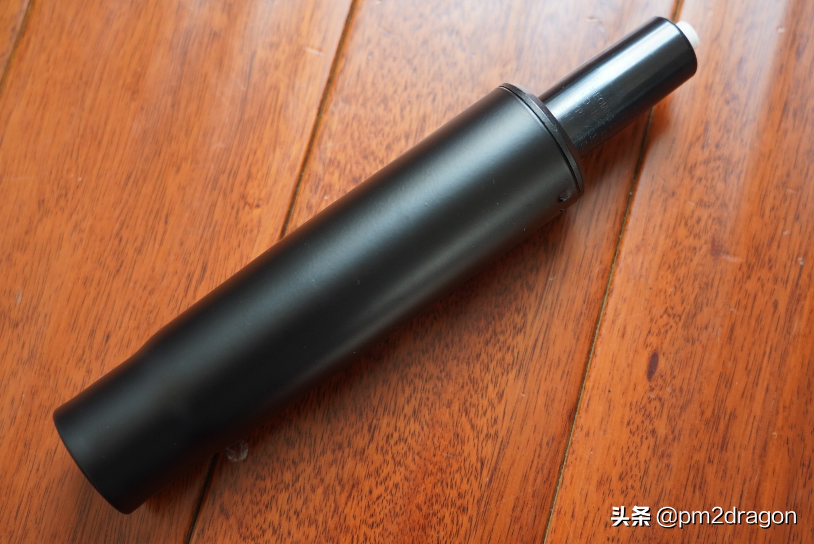 入手PUBG职业玩家同款--安德斯特未来战士升降桌+战神王座电竞椅