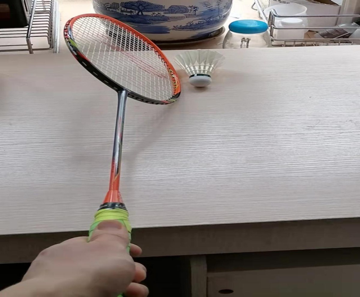 羽毛球免费教学视频高清视(羽毛球捡球教学)