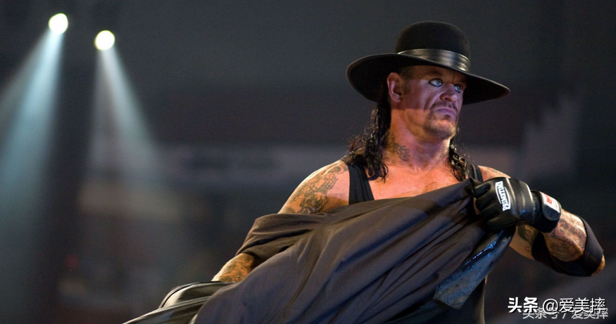 送葬者22连胜（保罗海曼谈罗曼雷恩斯将变得更好更强，布洛克莱斯纳就是个例子）