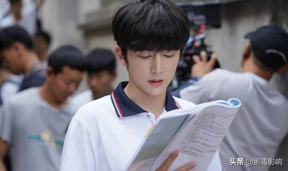 学霸男星：吴磊千玺全面发展，王安宇614分，张凌赫数学接近满分