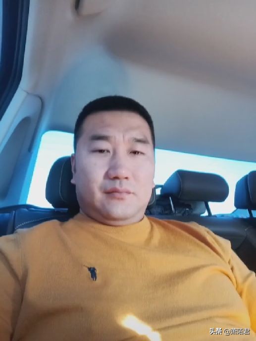 唐山事件男主账号曝光，样貌富态住星级酒店，一天涨粉十万引热议