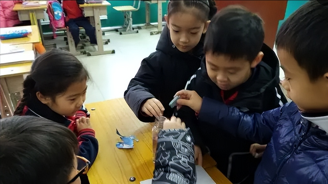 从央视名嘴到阶下囚，失业的邱启明近况如何？直播卖货令人唏嘘