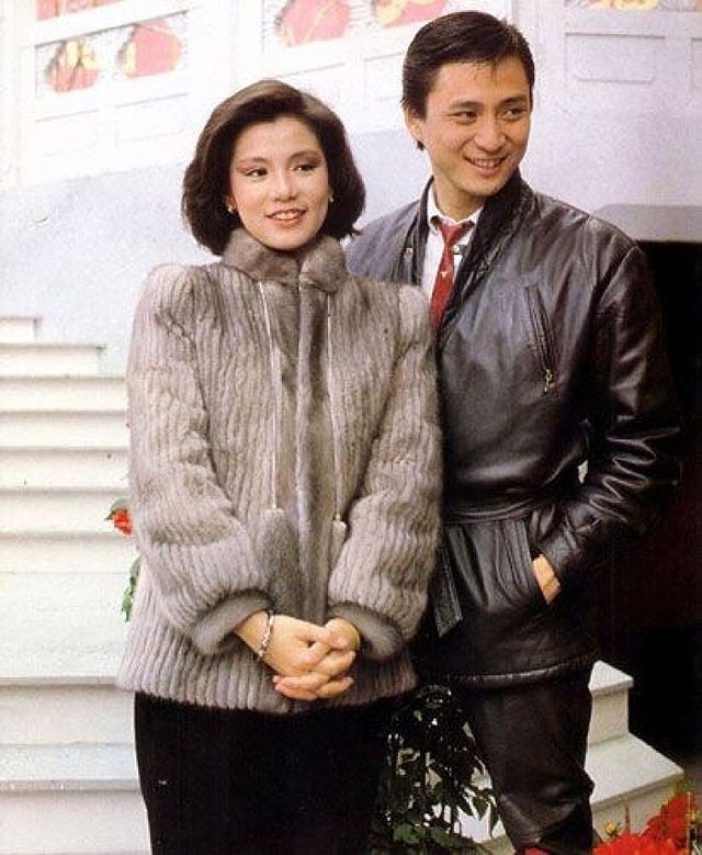 直击翁美玲葬礼,黄日华泣不成声,数万粉丝送别,引起两岸轰动