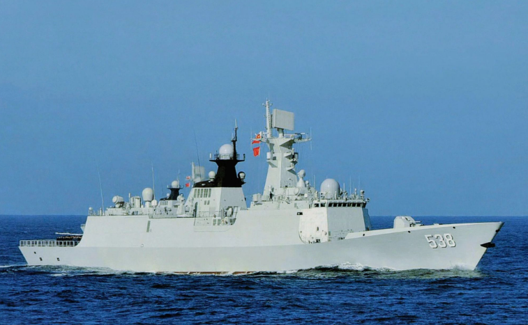 海军某驱逐舰支队装备的054a型导弹护卫舰538"烟台舰"解放军新型的