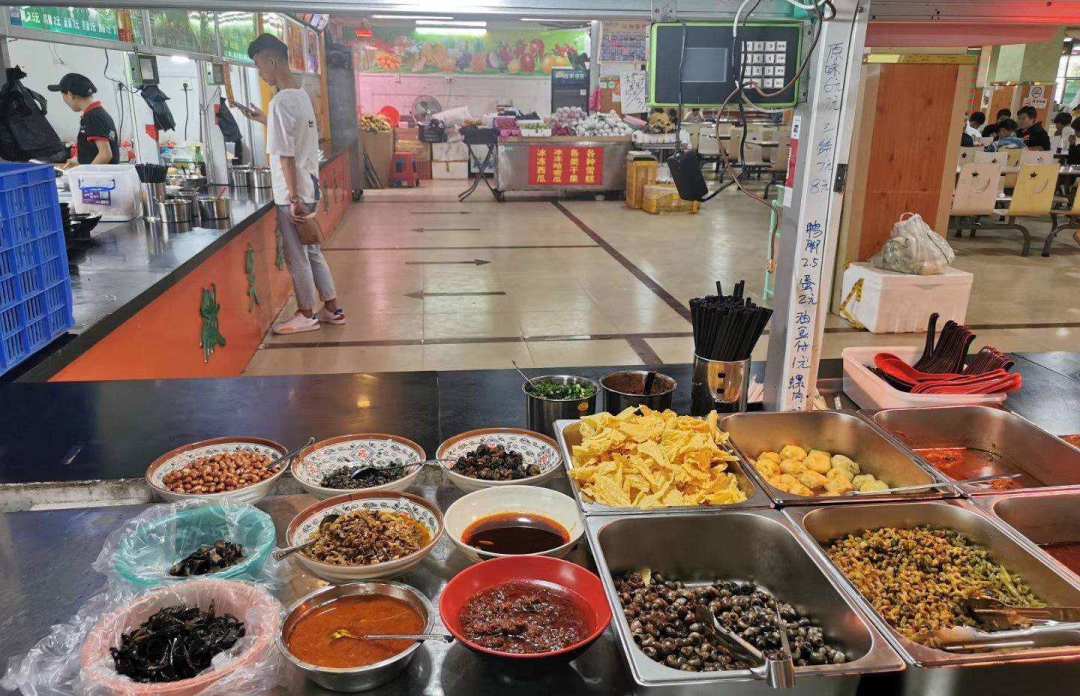 观点丨在学校食堂开个档口，应该注意些什么？