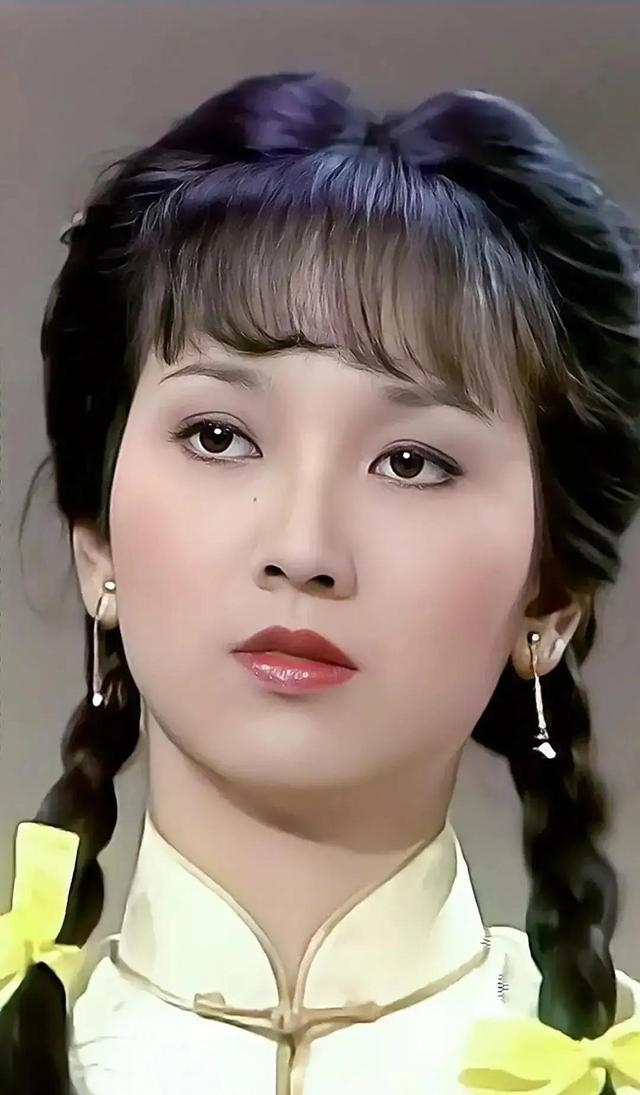 李连杰的黄飞鸿,黄日华的乔峰,为什么难以超越?