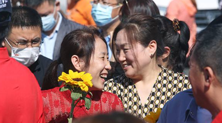 2022年浙江“首场高考”开考，家长“云加油”，部分学生已经慌了