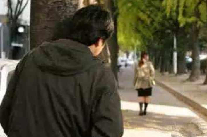 安徽财经大学财务处（安徽16岁少女因拒绝官二代追求）