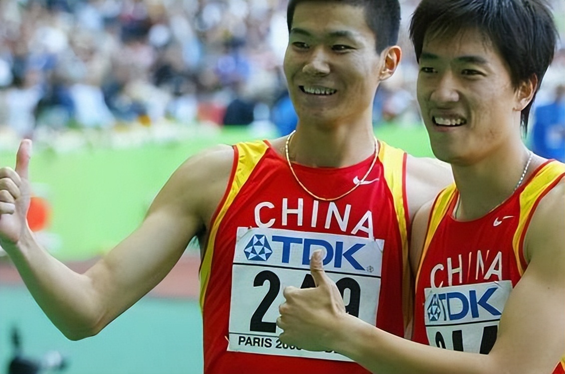 18年后再看史冬鹏追赶刘翔10年成千年老二如今家庭事业双丰收