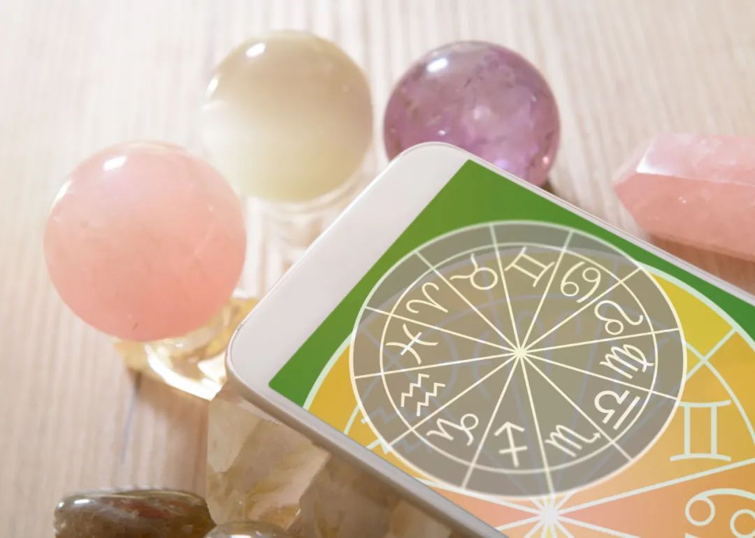 水逆进行中！十二星座农历年前的「小确幸」