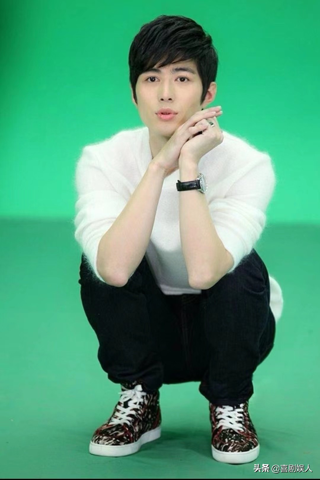 同样是演“高冷男神”，有的帅气逼人，有的面无表情像