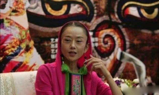 哪有什么“不老女神”，离开百万修图师，这些女明星的脸全露馅了