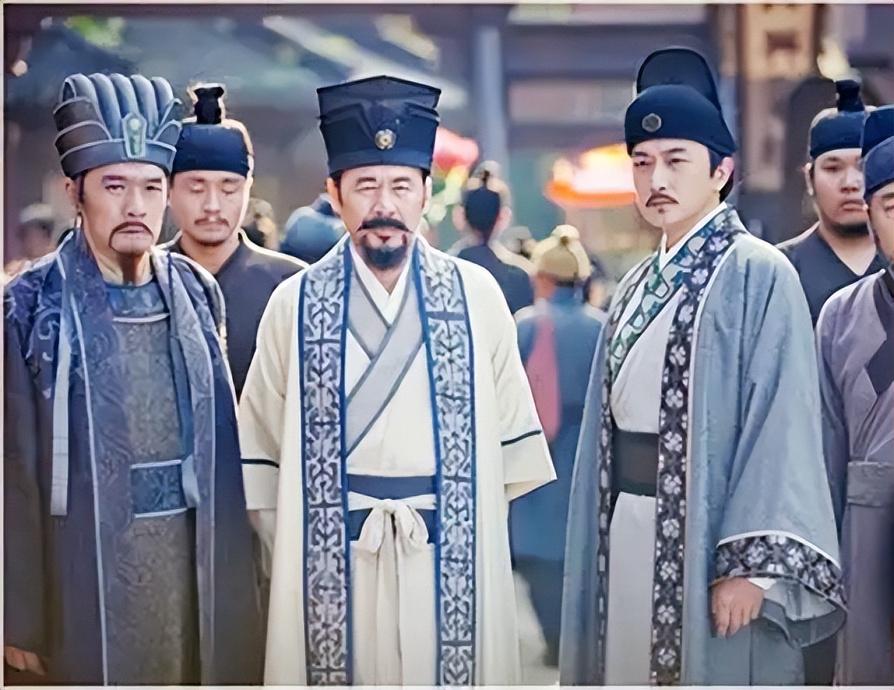 讨巧的“杯酒释兵权”，实则是宋太宗一记昏招，埋下北宋灭亡祸根