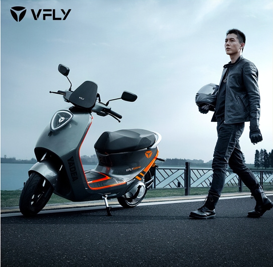 雅迪电动车72v价格及图片雅迪推出一款高档电动车