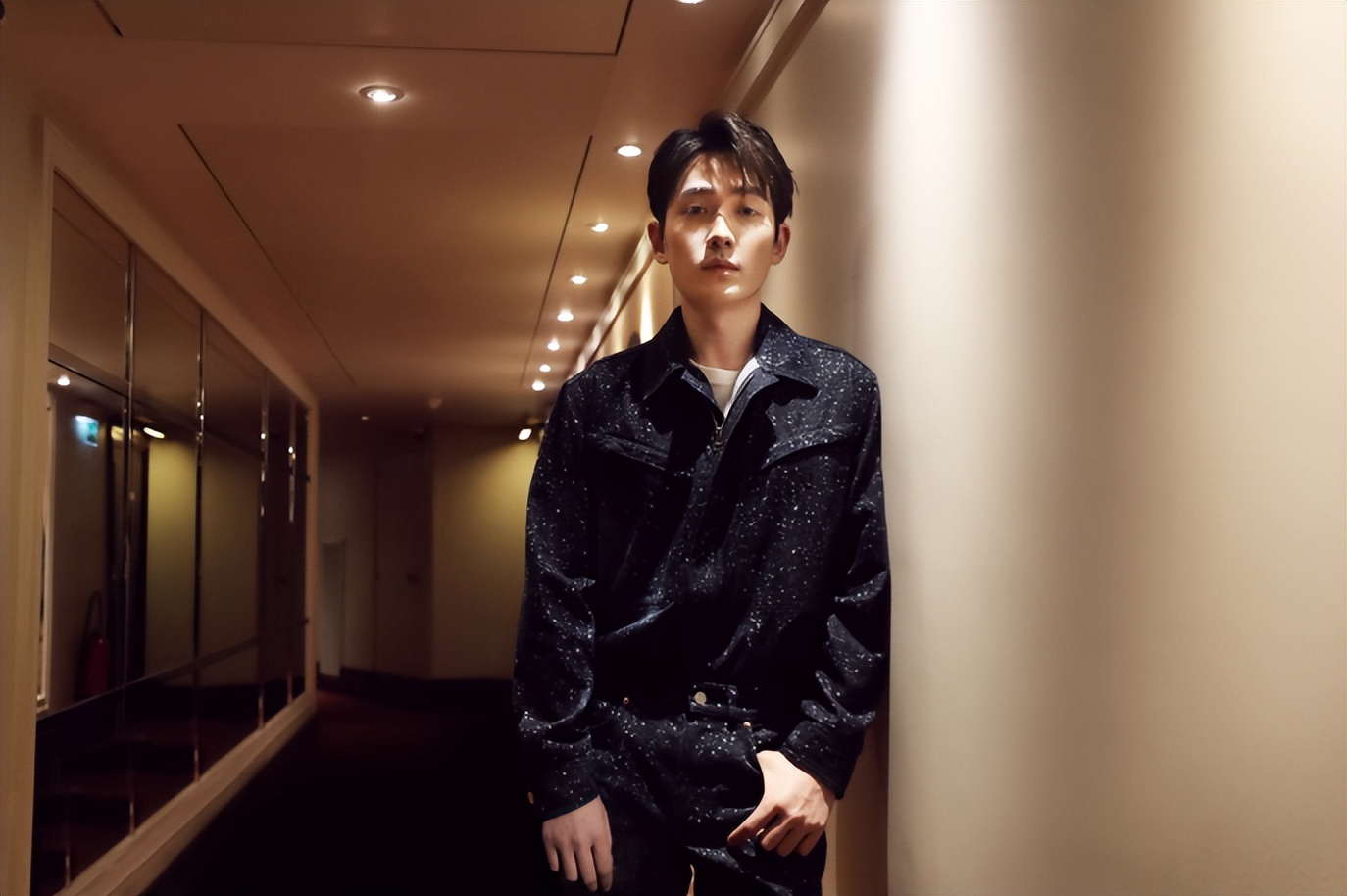 朱一龙一直踏实演戏，没有花边不炒绯闻，为了呈现好的作品不轧戏