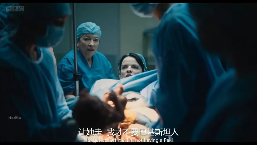 豆瓣9.4、BBC最大尺度的医疗剧，出演了所有社畜的心声