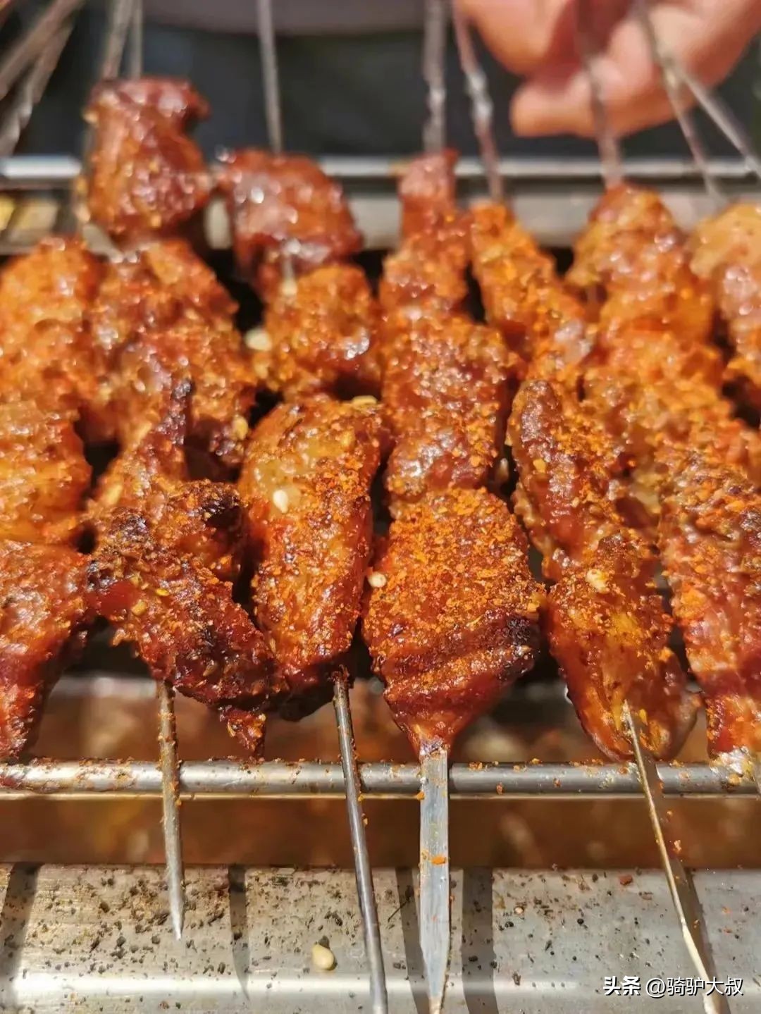 这座低调的"中国辣子鸡之乡",遍地小吃便宜到哭,比川渝还上头