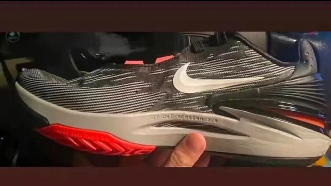 nikezoom(Zoom GT Cut 2.0：把一代的价格打下来)