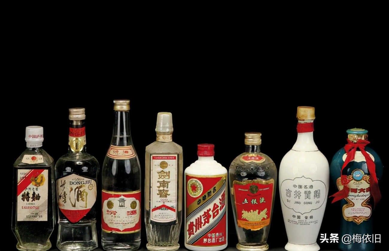 口子窖，浓香典范，口感醇厚，回味悠长。38度浓香型白酒，价位适中，值得品鉴。