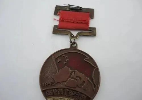 到朝鲜打过仗的老兵，撑到97岁才去世，只为给儿子多攒些离休金