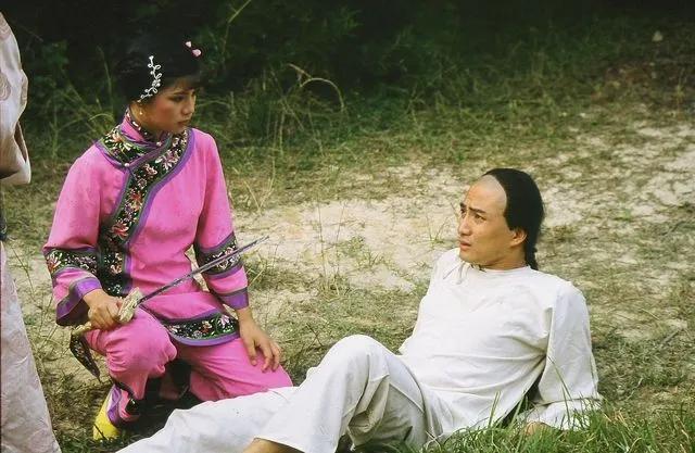 港剧经典《侠女十三妹》黄杏秀、翁美玲版