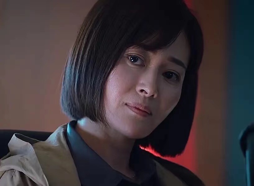 庭外开分7.7，四位女角色都不是省油的灯，扮演者也绝非泛泛之辈