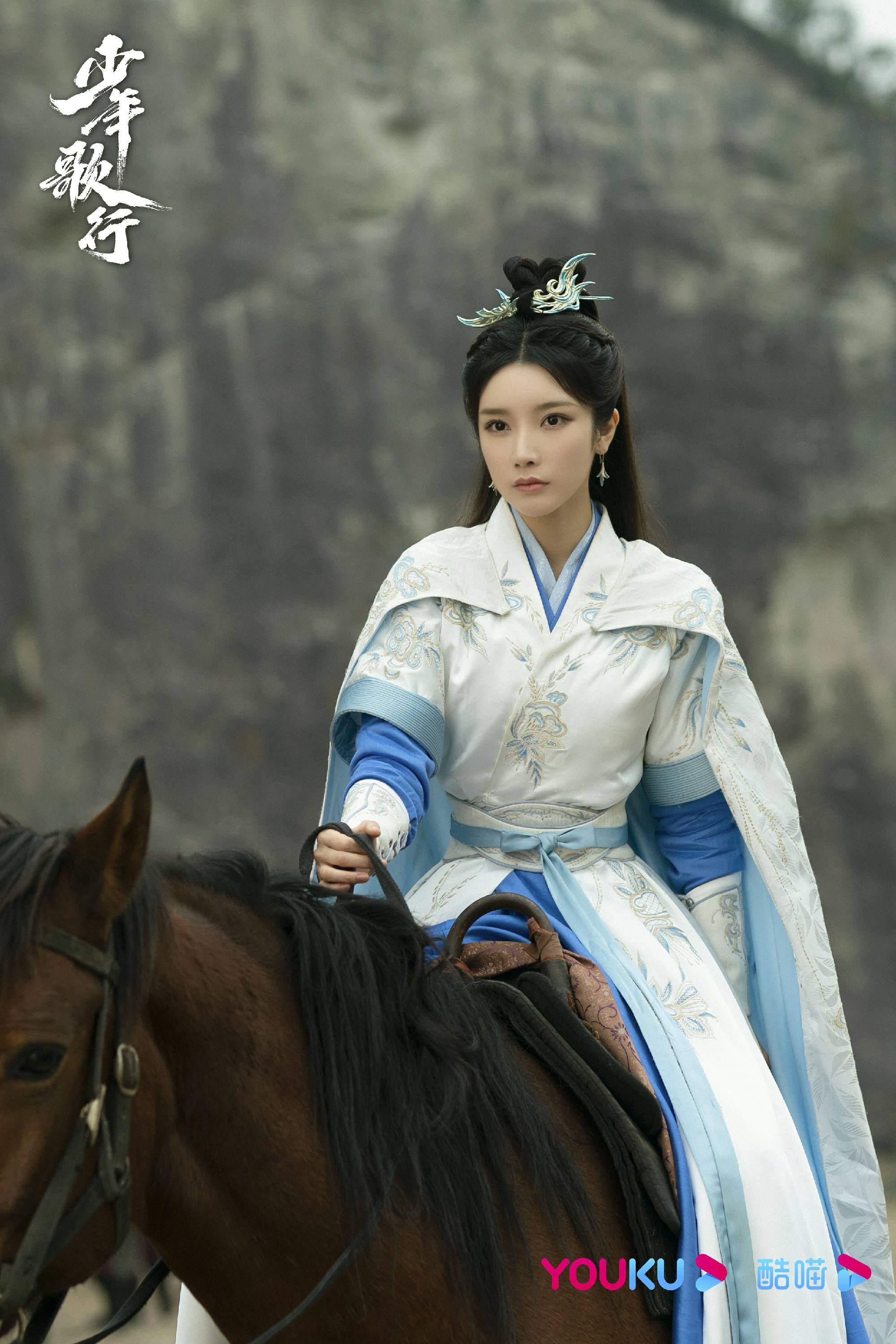 戴燕妮《少年歌行》热播 温柔谋士叶若依剑舞又美又飒