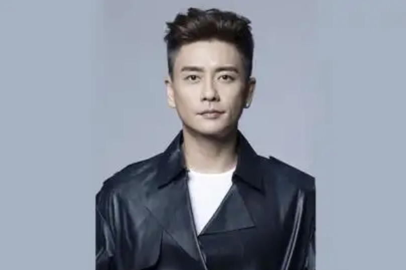 一手好牌却打得稀烂，这8位“高开低走”的港星，个个不值得原谅