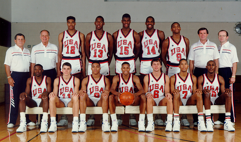 ncaa断腿事件(1988年兵败汉城的美国男篮，成员都是谁，一个75大，一个名人堂
