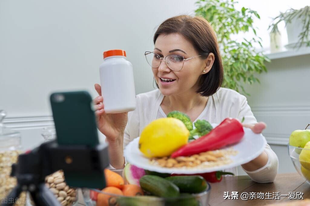 夏天來臨，中老年朋友要注意預防食物中毒