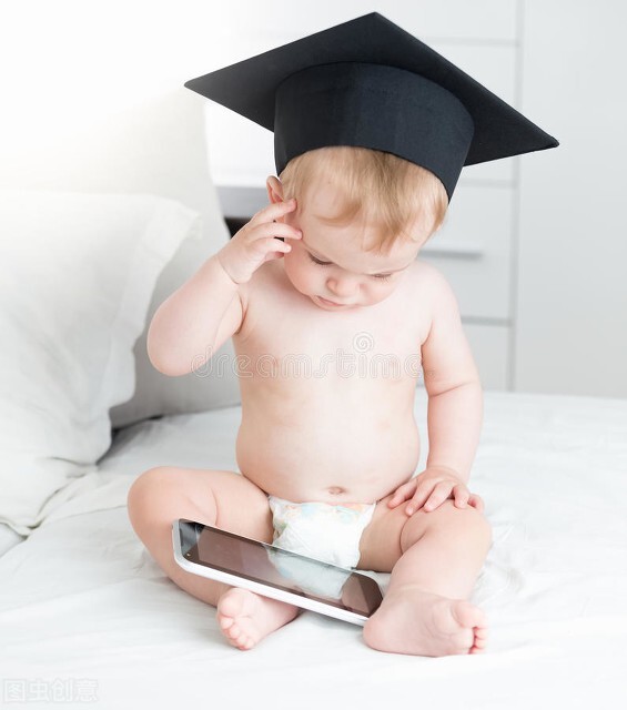 摸摸他，夸夸他，胎宝宝长大后反应更机敏