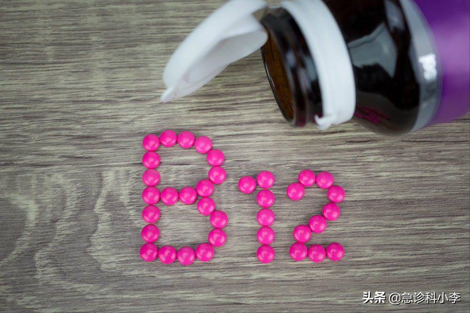 体内缺维生素B12，身体会出现哪些症状？吃什么补充？应该了解下