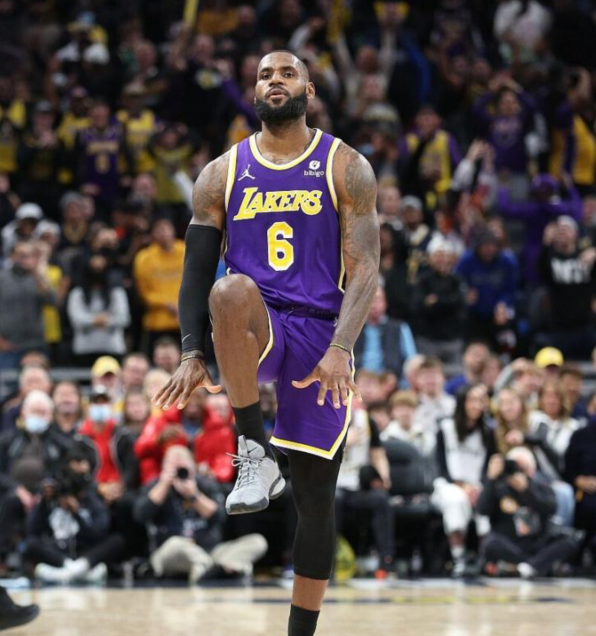 nba為什么不去尼克斯（為啥不去尼克斯？詹皇談禁賽：我很難過，最喜歡在麥迪遜花園打球）