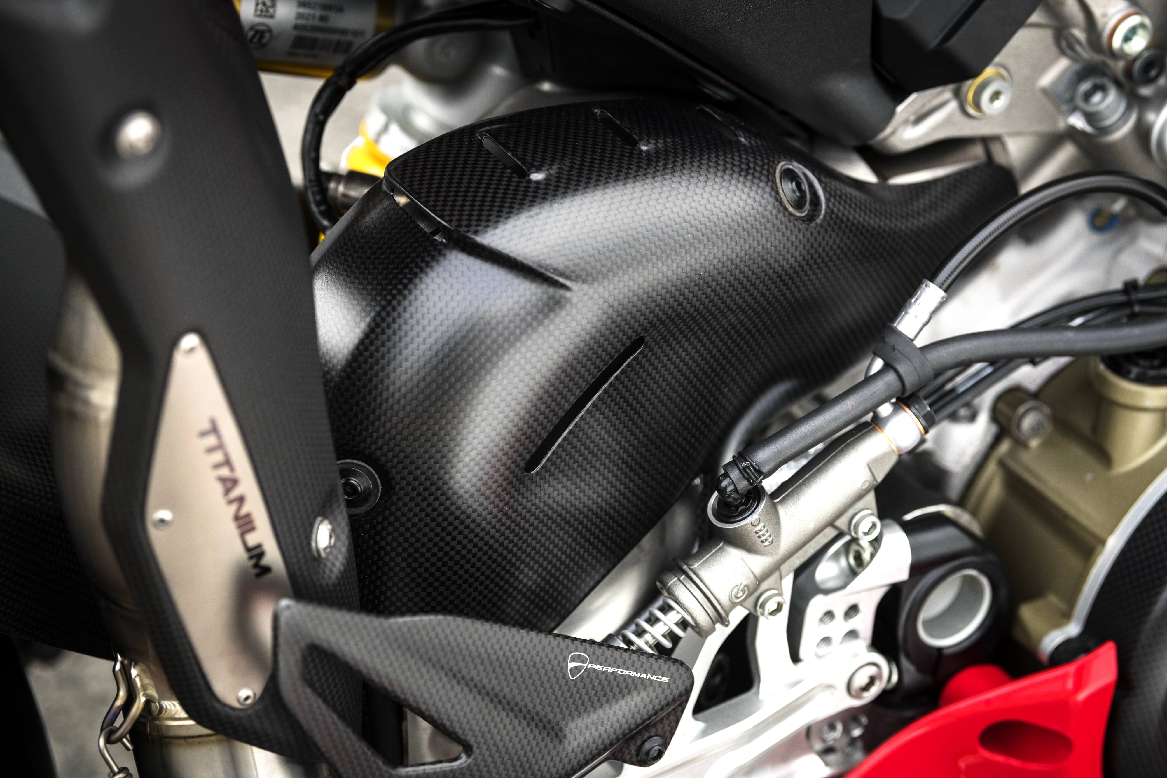 真实赛车数据包(换装赛车套件的杜卡迪 2022 Panigale V4/V4 S Performance)