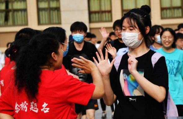 2022年高考规则有变，英语或将被淘汰？还有一个坏消息考生要知晓