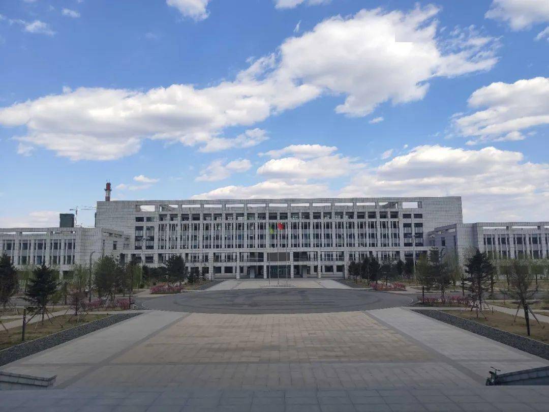 哈尔滨金融学院 张雪峰为啥不建议学农学-始兴思宇科技