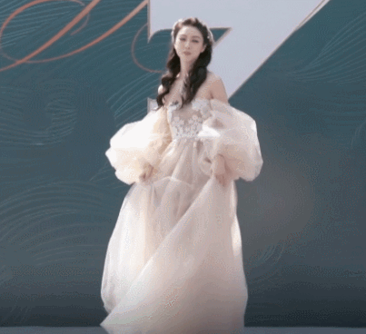 薛凯琪，你40岁？