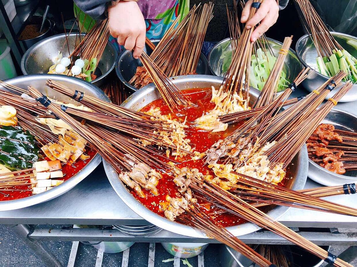 四川十大特色美食，都是地道特产，离了四川有钱都吃不到正宗的