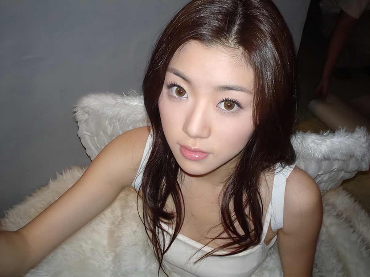 私生活惨遭泄露(太惨!